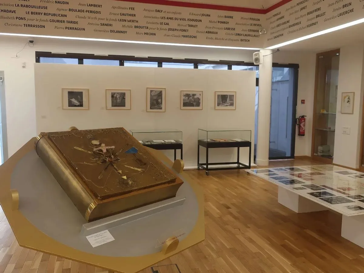 Во Франции украли 150-килограммовую работу Сальвадора Дали