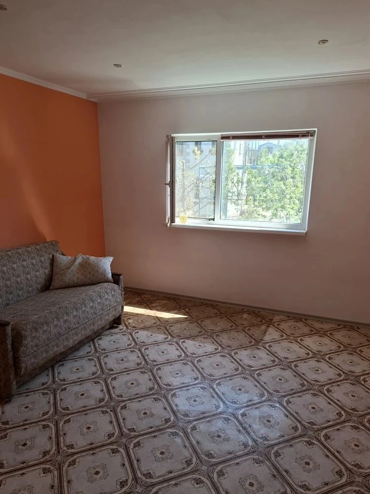 Продам двухэтажный дом 108 кв. м, участок 6 сот в садовом кооперативе Луч, Мангушский р-н, 15 мин. д