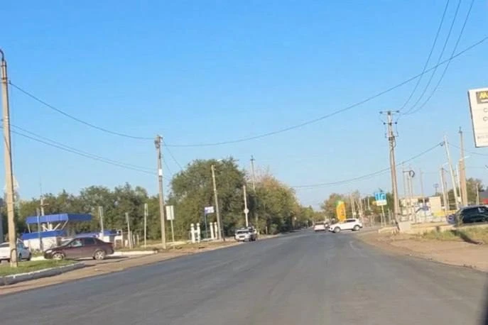 🚧 В Сызрани завершили ремонт улицы Образцовской.