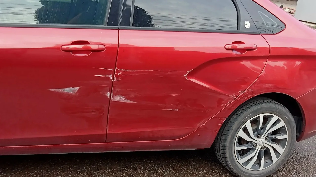 🚗 «Ударил и уехал»: в Воронеже ищут водителя после ДТП у «Пятёрочки»