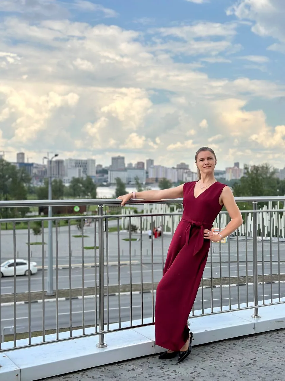Кадры ведут не только кадровики.

Когда я начинала работать как юрист-трудовик на себя, у меня даже 