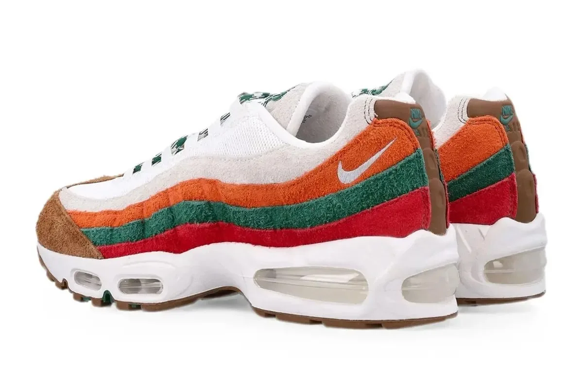 Nike представил кроссовки Air Max 95 в коллаборации с японским подразделением супермаркетов 7-Eleven