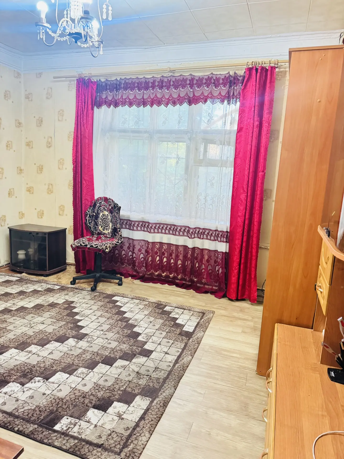 Сдаётся комната в Индустриальном районе, Нефтяников,8. Общ.пл. 25,9м2.  В 2-х комнатной...