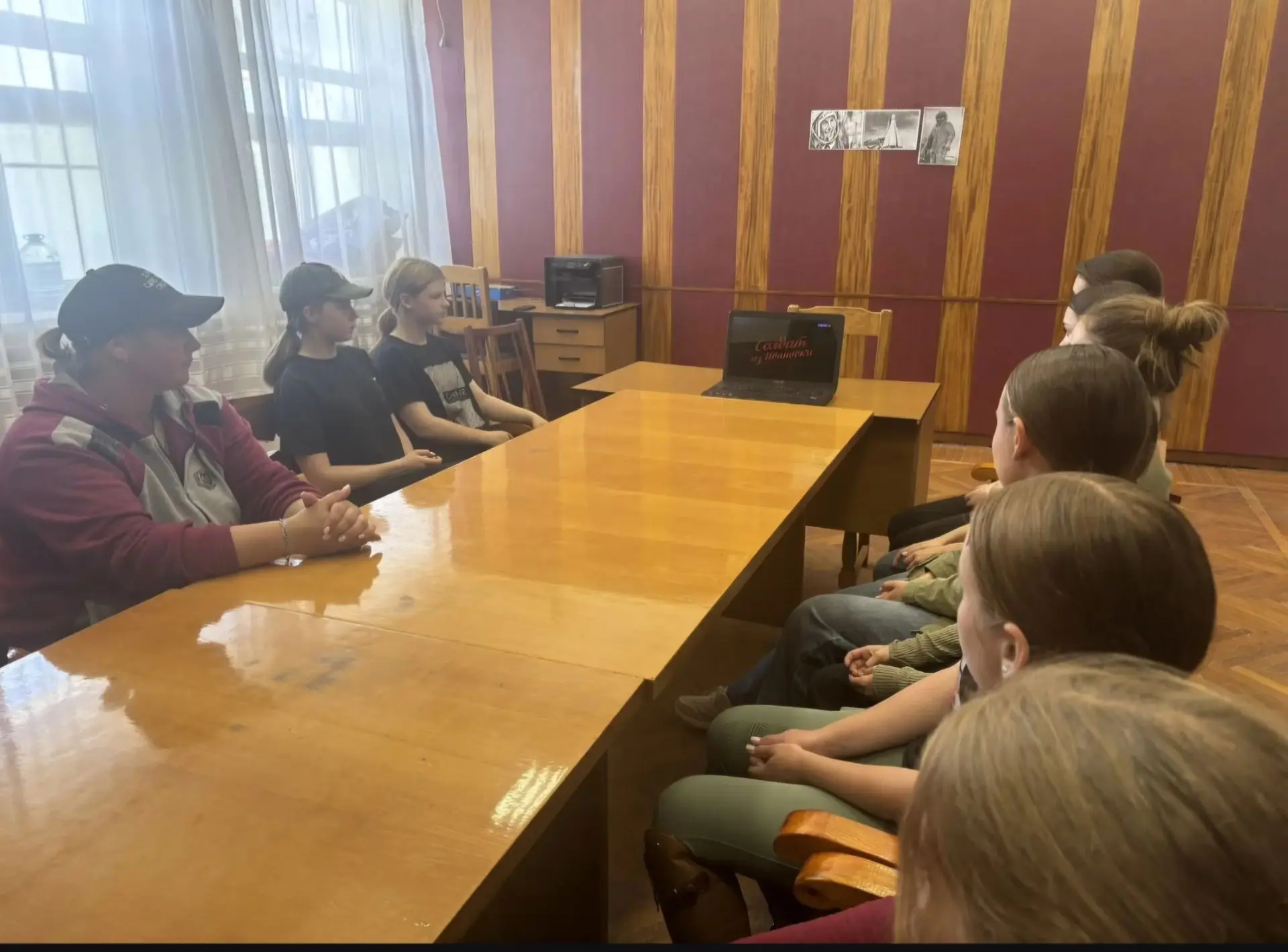 🕯️В рамках Дня памяти и скорби обучающиеся Красноармейского филиала ГБУ ДО КК «СШОР по конному спор