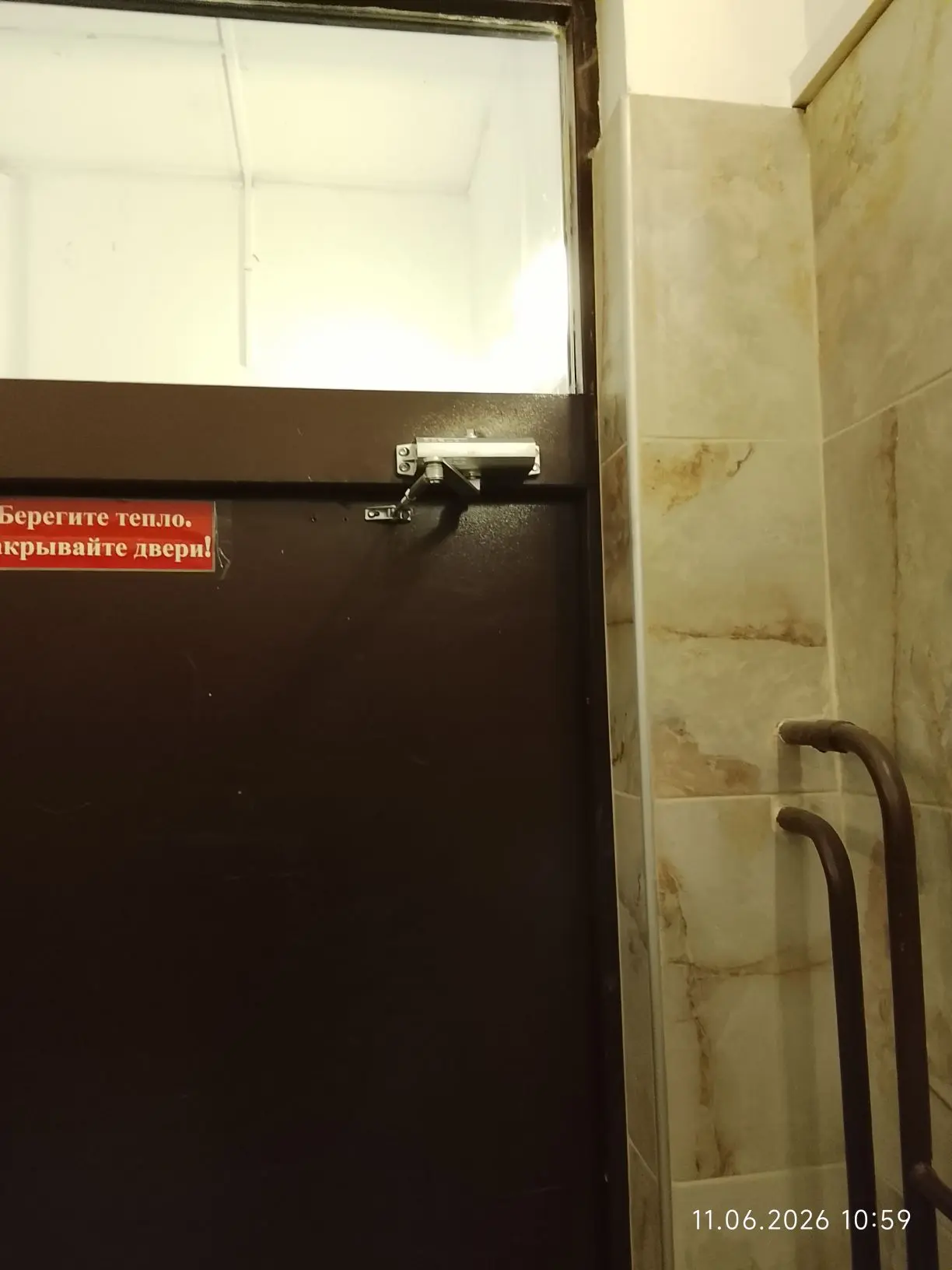 Шувалова 2 парадная 3 эт 1 замена доводчика на тамбурной двери