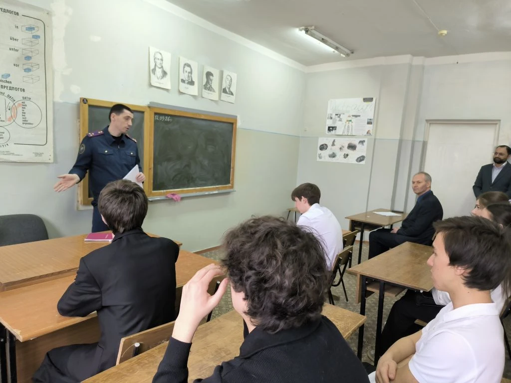 В нашей школе открыт кадетский класс Следственного управления Следственного комитета РФ по КБР.  Сот