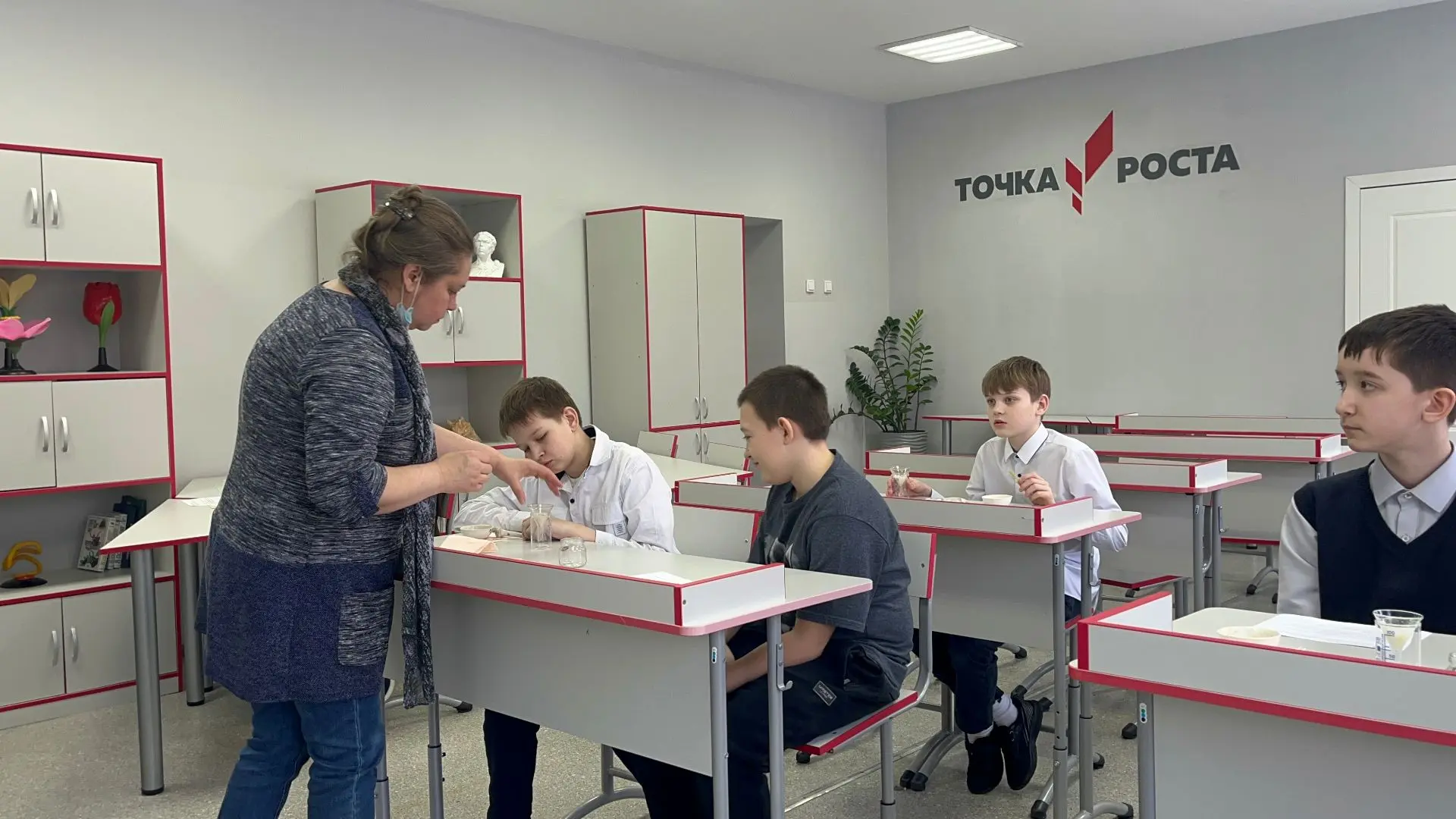 Будущее начинается сегодня.                                                                         
