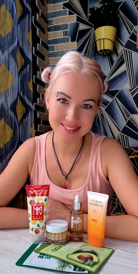 АКЦИЯ❗☀️😘Бьюти Бокс ПОЦЕЛУЙ ЛЕТА😘☀️
Нужна консультация ❓ Пишите❗
☀Антивозрастной капсульный крем д