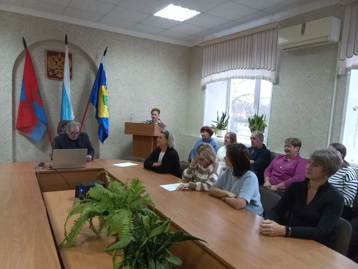 В администрации Колпнянского района состоялись публичные слушания, на которых был рассм...