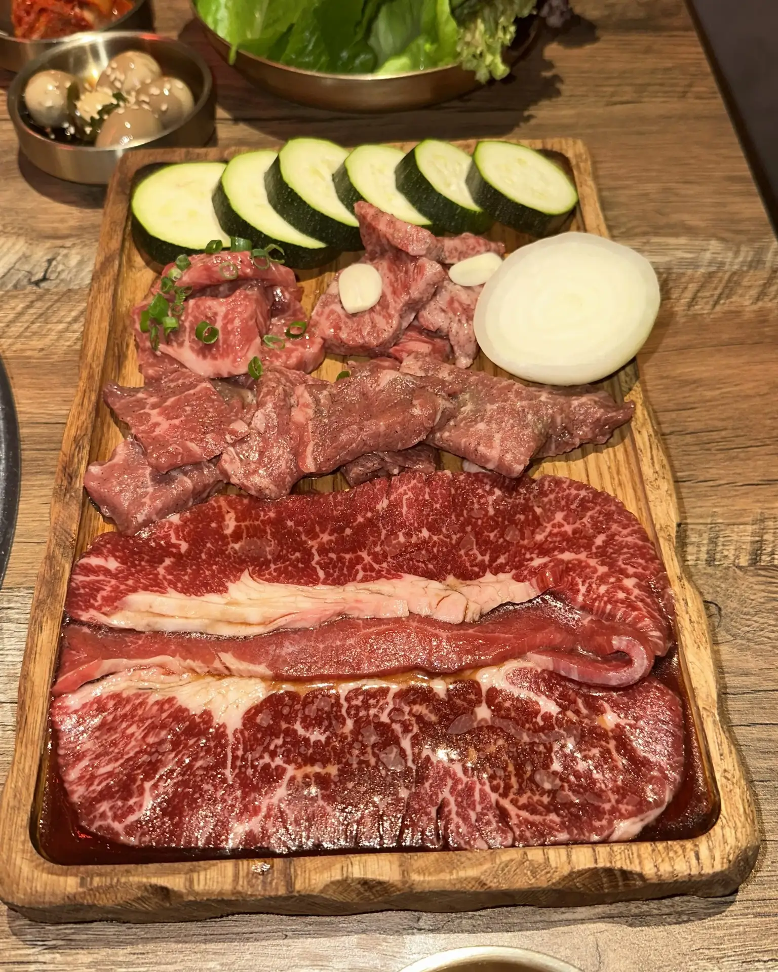 Сезон шашлыков подходит к концу, но помним, что жарить обалденное мясо можно и круглый год