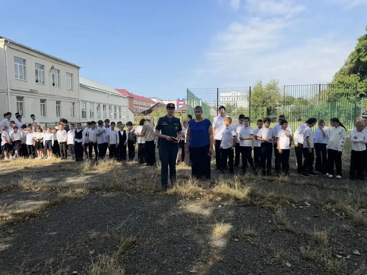 В День солидарности в борьбе против террора в школе состоялась отработка действий учащи...