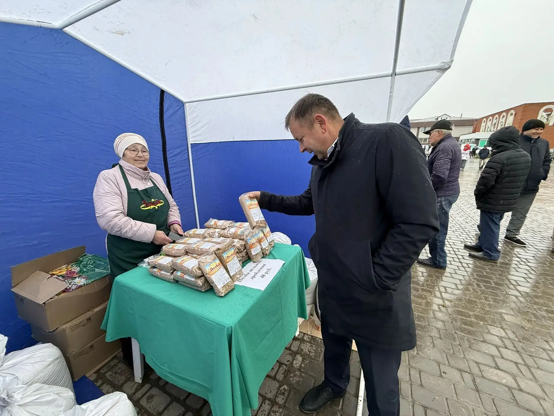 💯Фоторепортаж: в Кукморе прошла праздничная ярмарка