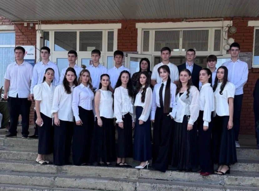С Днём знаний! 🎓⠀