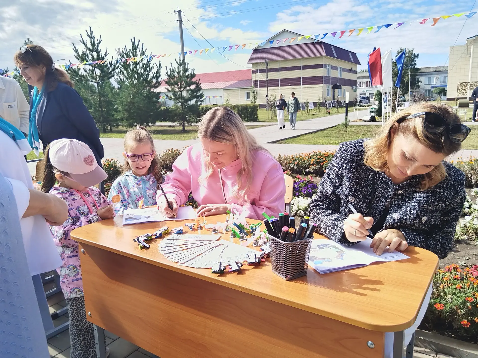 125 лет единства образования и поселка: как это было на празднике!