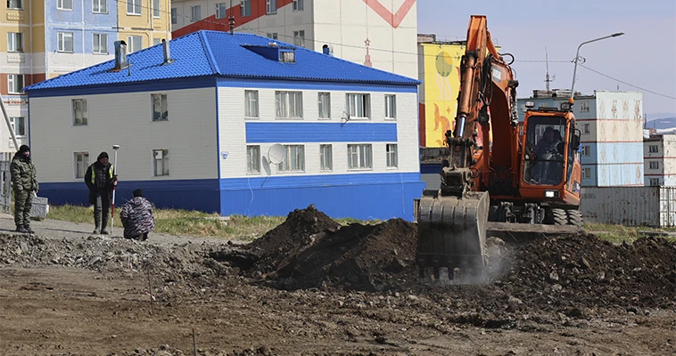 👷‍Начался ремонт дороги возле ледового катка в Анадыре, сообщает ИА "Чукотка"

В окружной столице с