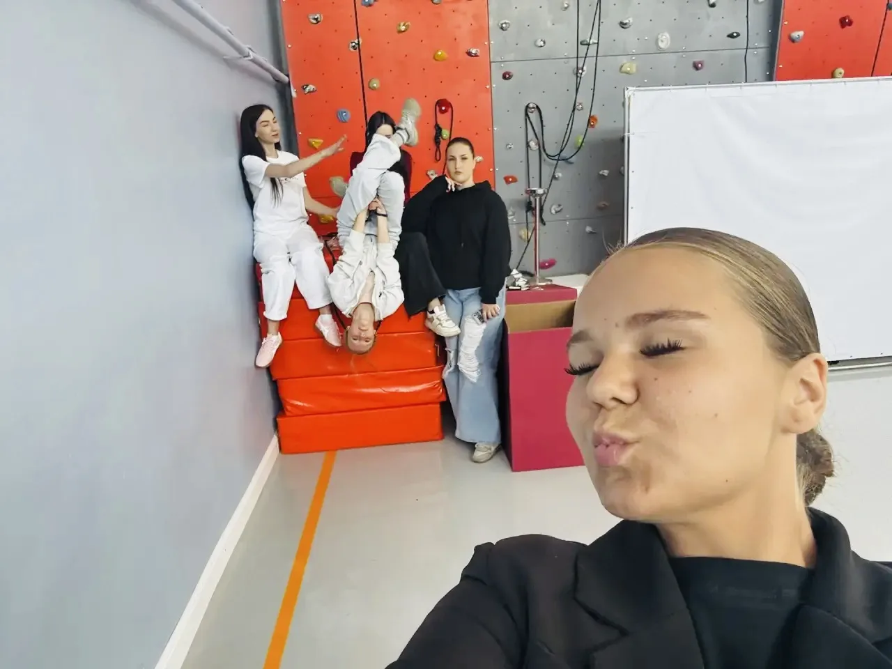 🤣😜🤩Победители конкурса на самые креативные фото по теме неформальной адаптации перво...