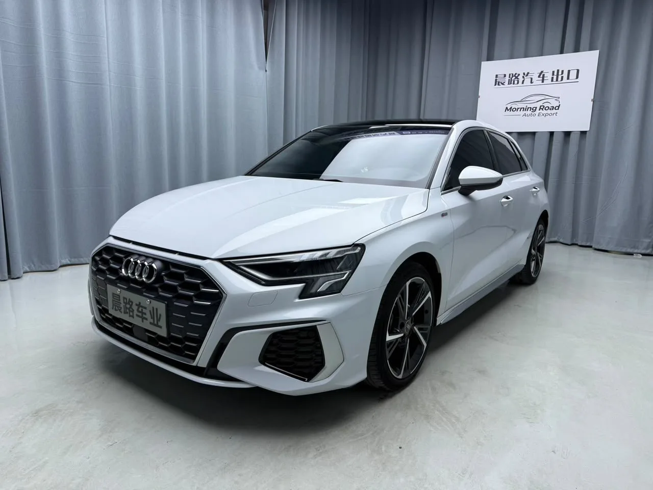 🔴 В наличии в Китае! 

AUDI A3

❗️Не попадает под новый утильсбор до 160 л.с.

✅Автомобиль полность