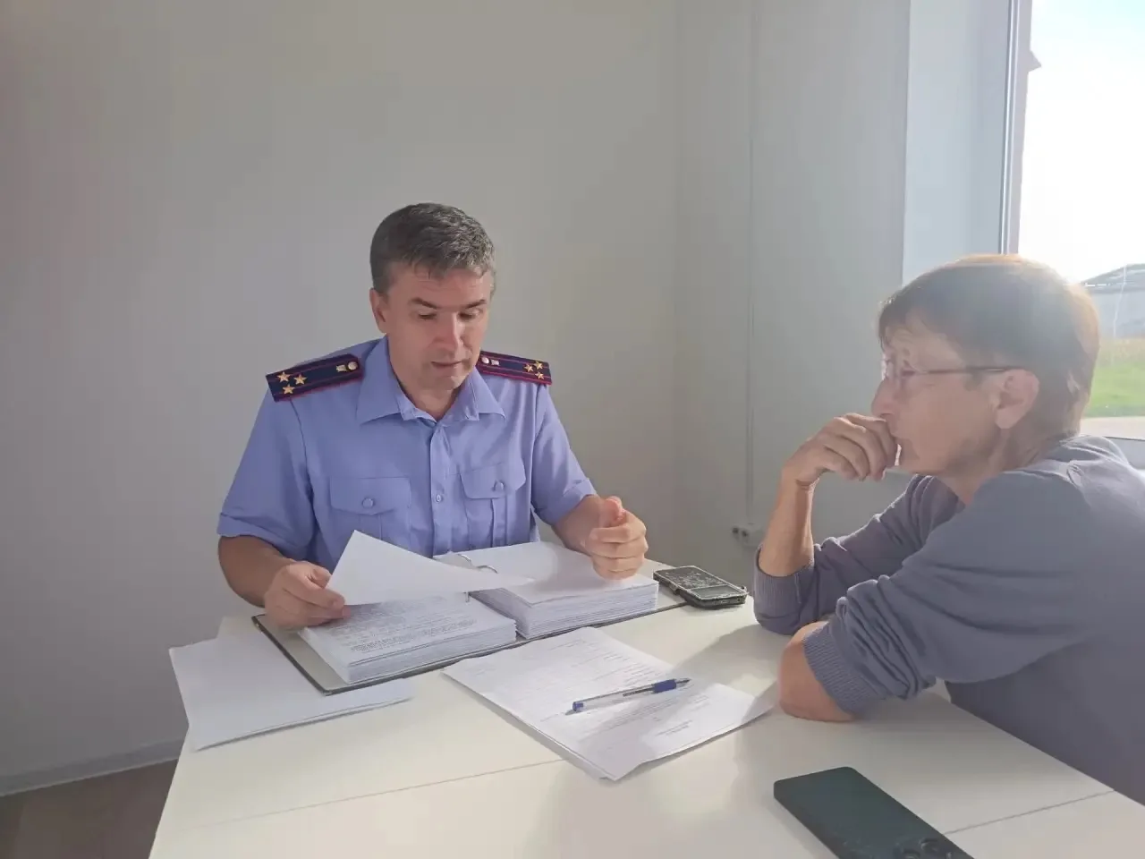 Сотрудники следственного управления провели личный прием граждан по жилищным вопросам