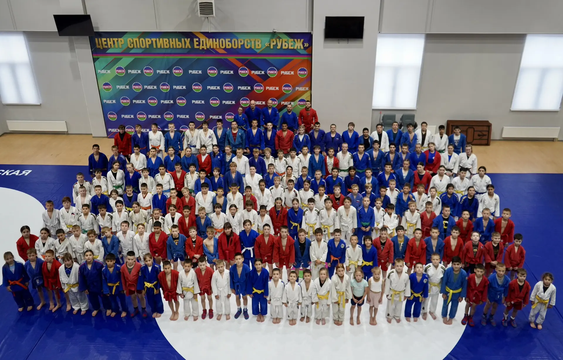 Общее фото после дня борьбы по дзюдо🥋