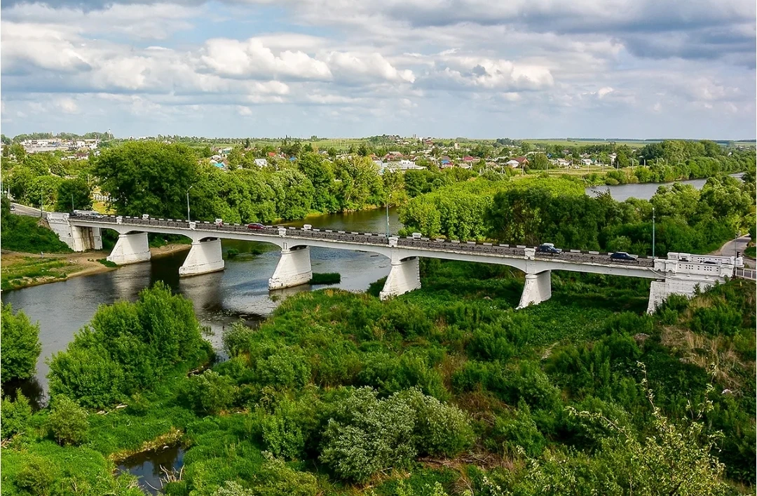 Рубрика "Интересные факты о нашем городе" продолжается!

🌉 Казённый мост — гордость Лебедяни!

Знае