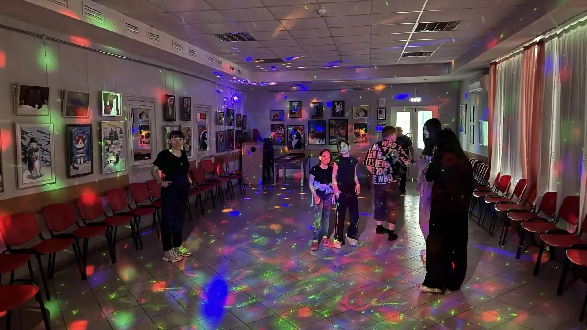 💫Заряд позитива и счастья! ⁣ 🏡🎼В Центре «Вишенки» прошел невероятно драйвовый и эмоциональный вечер 
