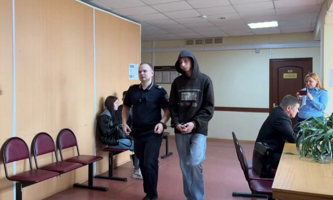 Костя заявил, что после учёбы хочет пойти на СВО и возместить всем причинённый ущерб. У...