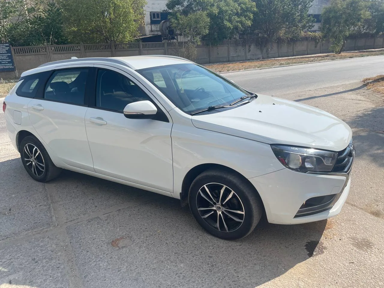 🚗 LADA Vesta SW 1.8 | 2018 г | 1 владелец | состояние новой
💰 Цена: 999 000₽
Продам LADA Vesta SW 