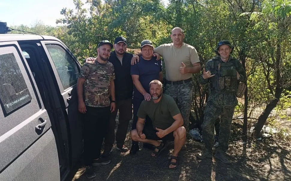 Своих не бросаем: очередной гуманитарный конвой