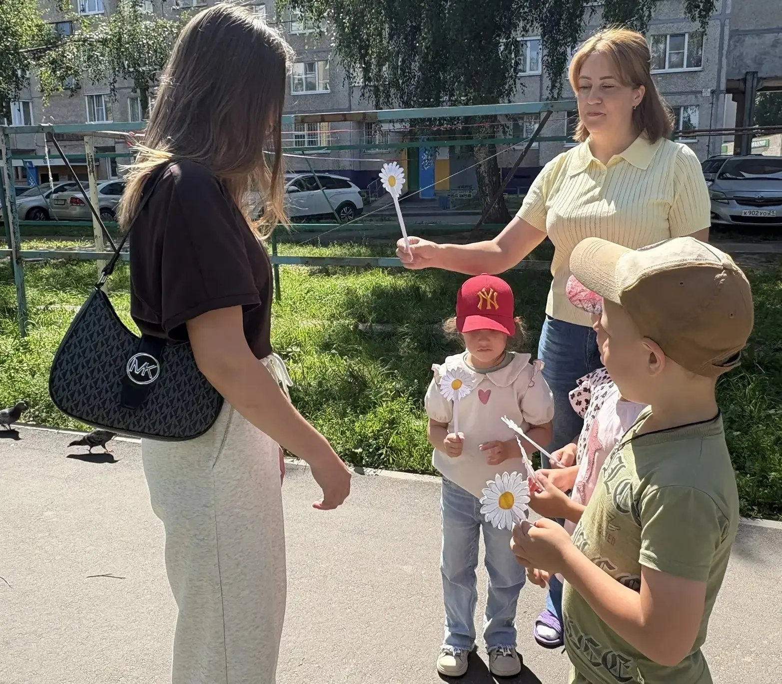 В #доу166чебоксары воспитанники вместе с педагогами и активистками Женского движения Единой России п