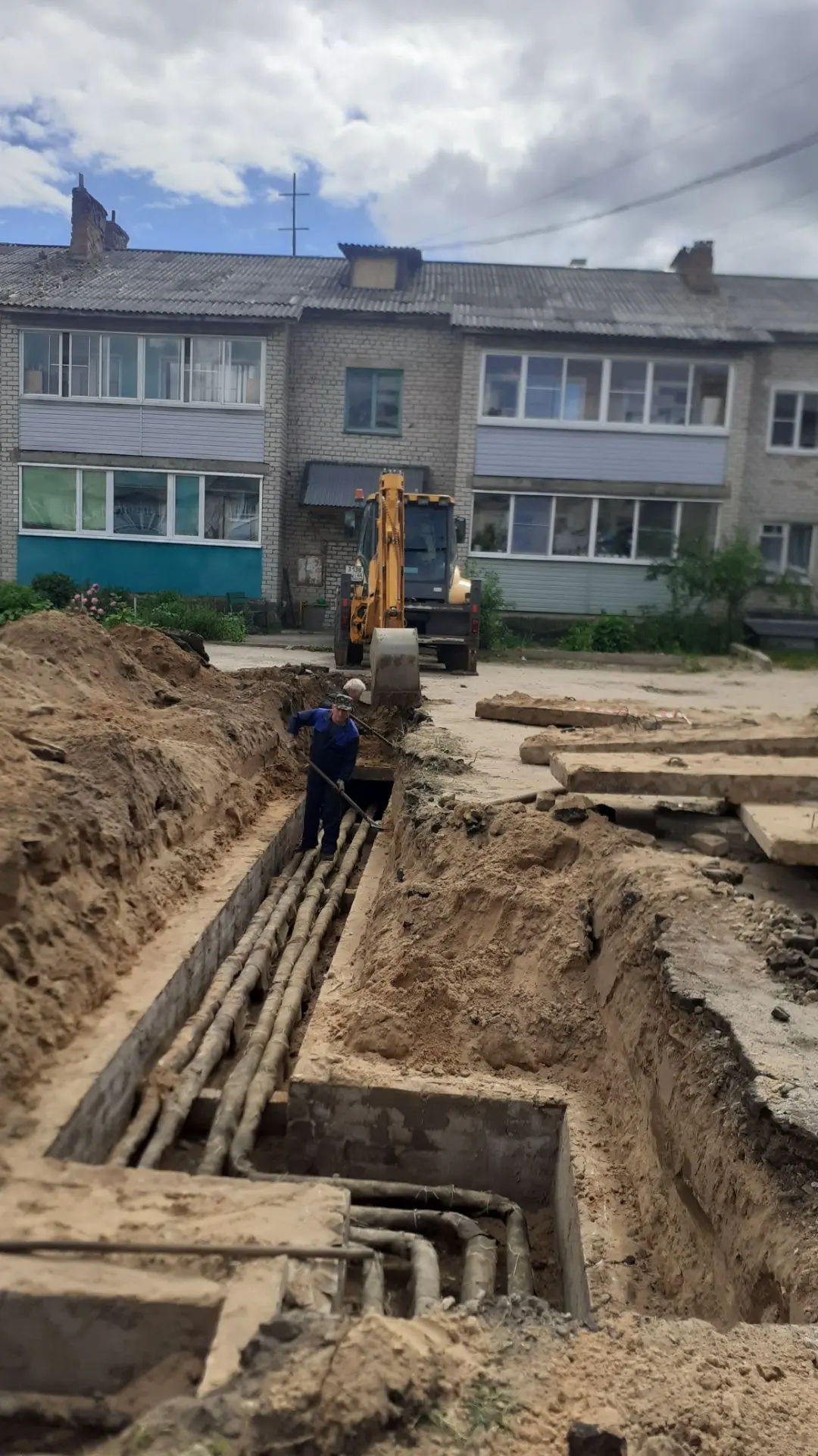 Раскопка теплотрассы Пионерская д.5