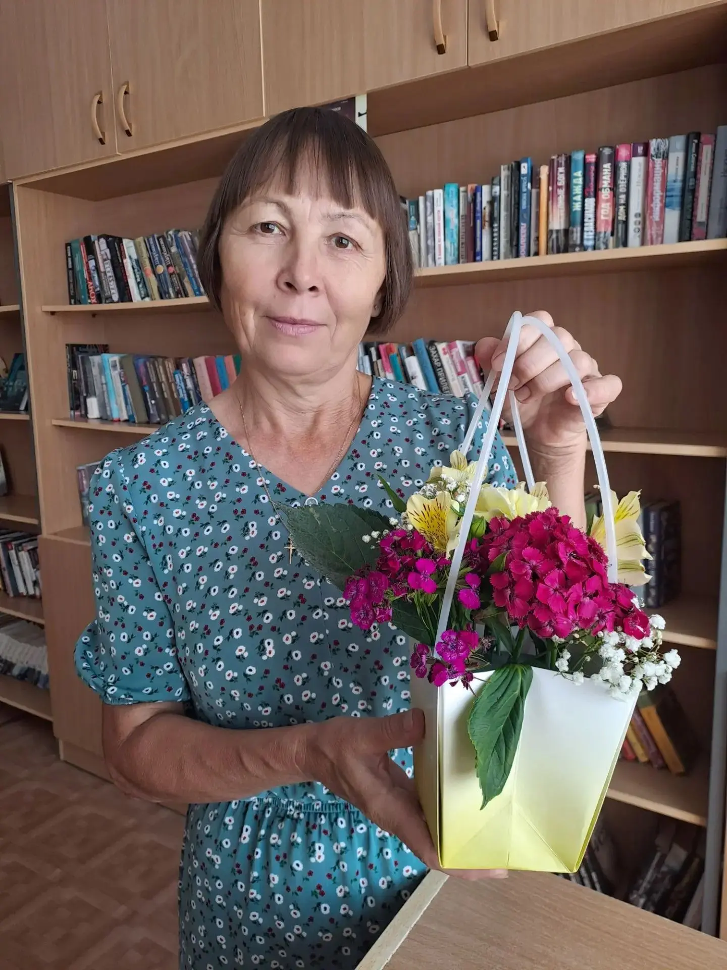А кому сегодня все цветы мира? 💐Конечно же, нашей дорогой Елене Васильевне! ❤️
Сегодня - ее День ро