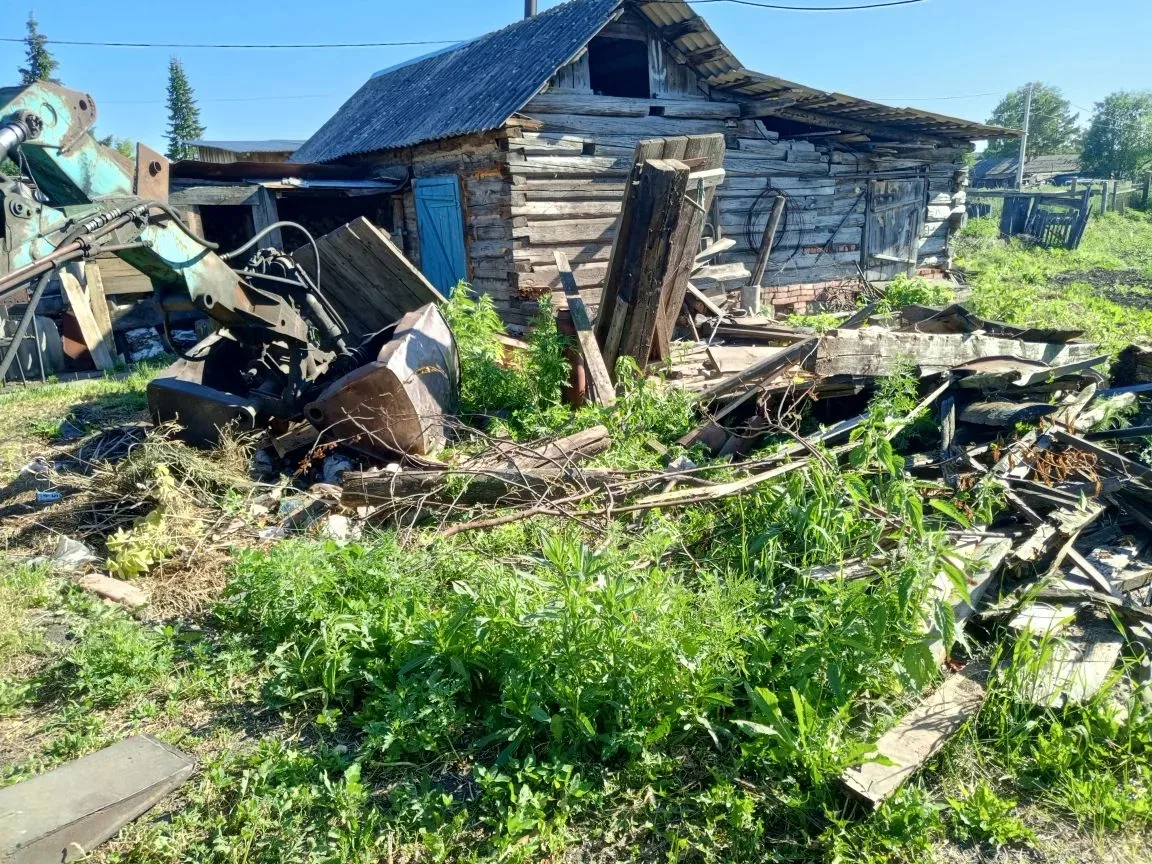 По обращению Абзалутдиновой Т. Н., матери, погибшего на сво парня, содействовали вывозу мусора с её 