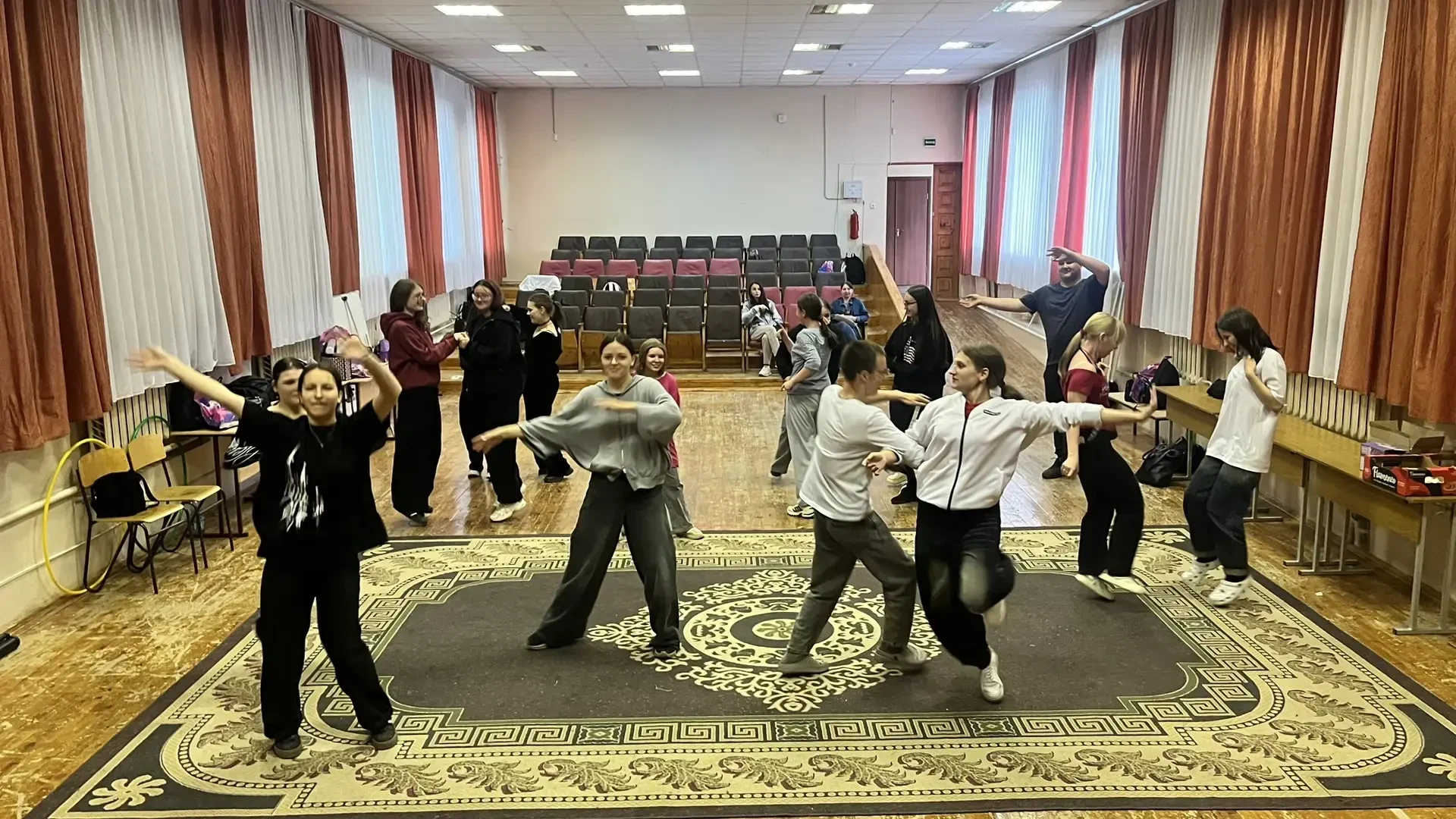 Ко Дню защиты детей в нашем учебном заведении прошла увлекательная квест‑игра!
Амбассадоры Профессио