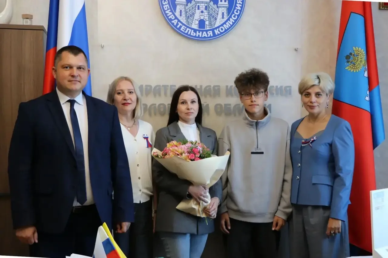 В Избирательной комиссии Орловской области прошла важная и трогательная встреча, наполн...