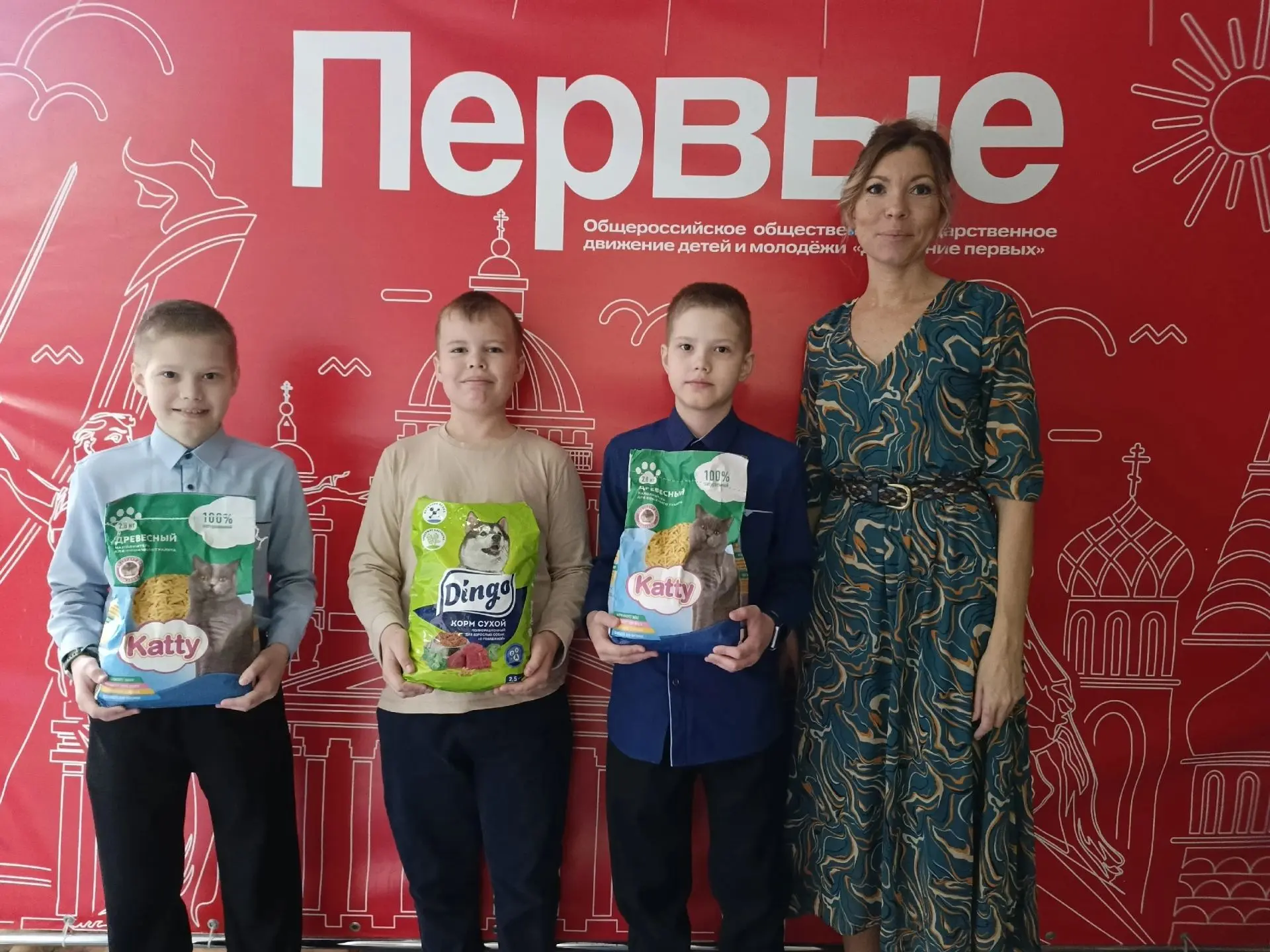 🐾 День добра: как вся школа подарила праздник хвостатым друзьям!