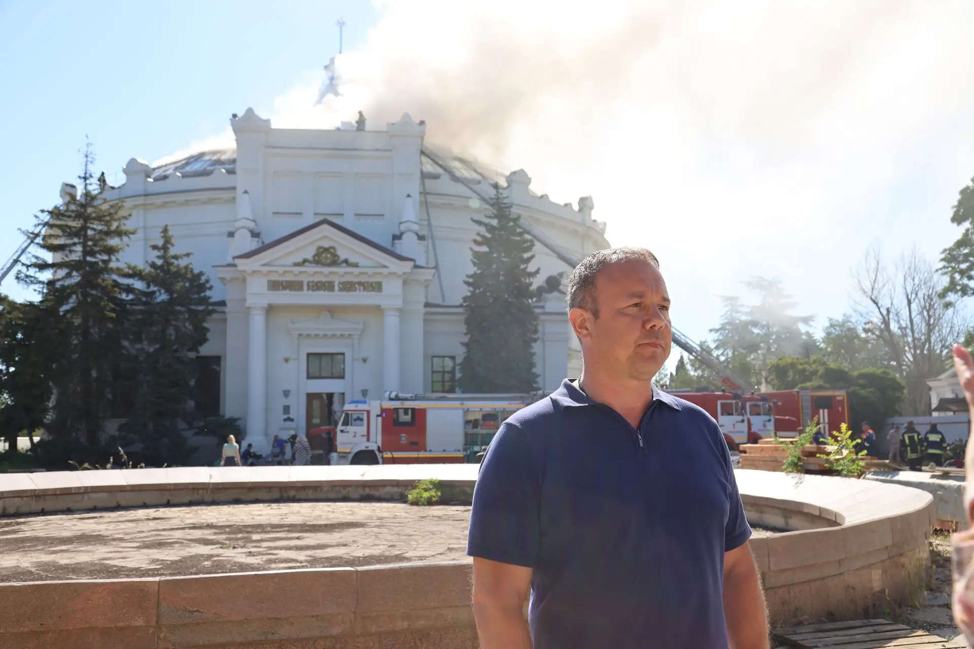 Оперативная сводка: оценка последствий пожара
 
«Сам конструктив крыши визуально сохраняет целостнос