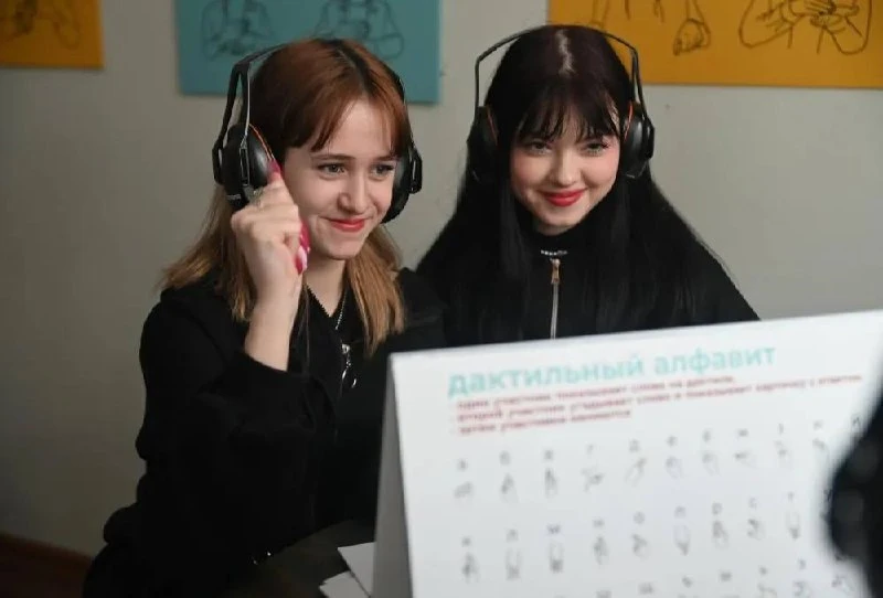 🤫 Идем за яркими открытиями в музее «В Тишине»  Детей ждет комбо-программа «Перезагрузка чувств» — у