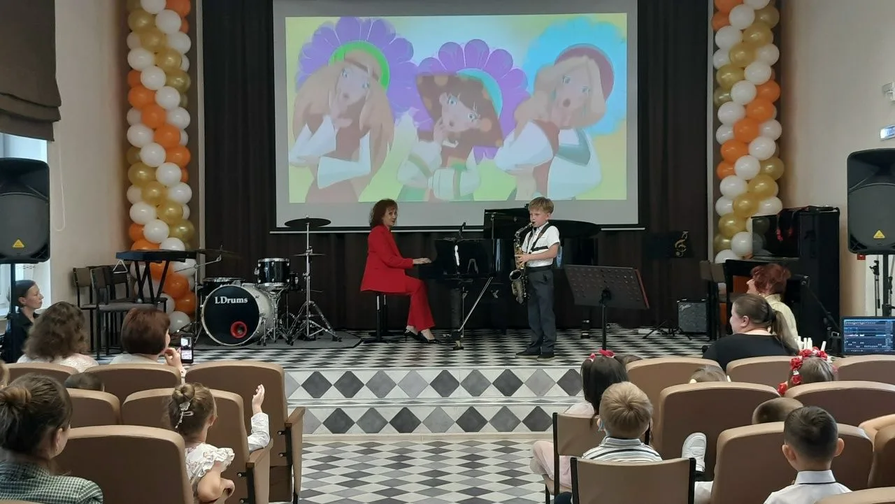 ✨ Два волшебных года в мире творчества пролетели как добрая сказка!