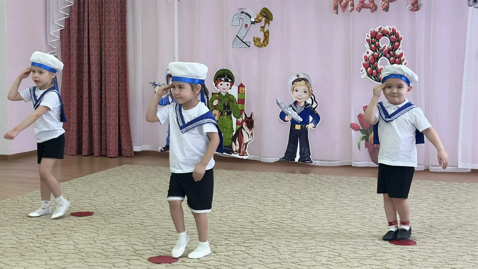 Дорогие родители и друзья нашего детского сада!