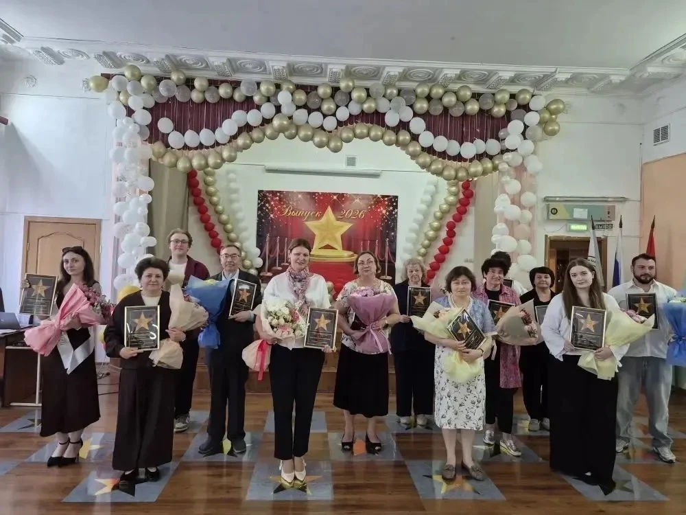 🔔 Последний звонок в школе на Усиевича, 31а  🎓🍃 Вот и отзвенел последний школьный звонок для ученико
