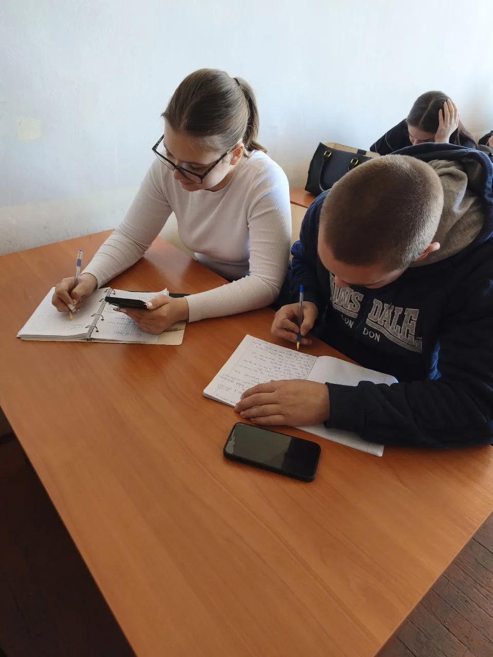 Многонациональная Россия глазами студентов: конкурс эссе на английском языке! 🇷🇺  ✍️ В рамках развит