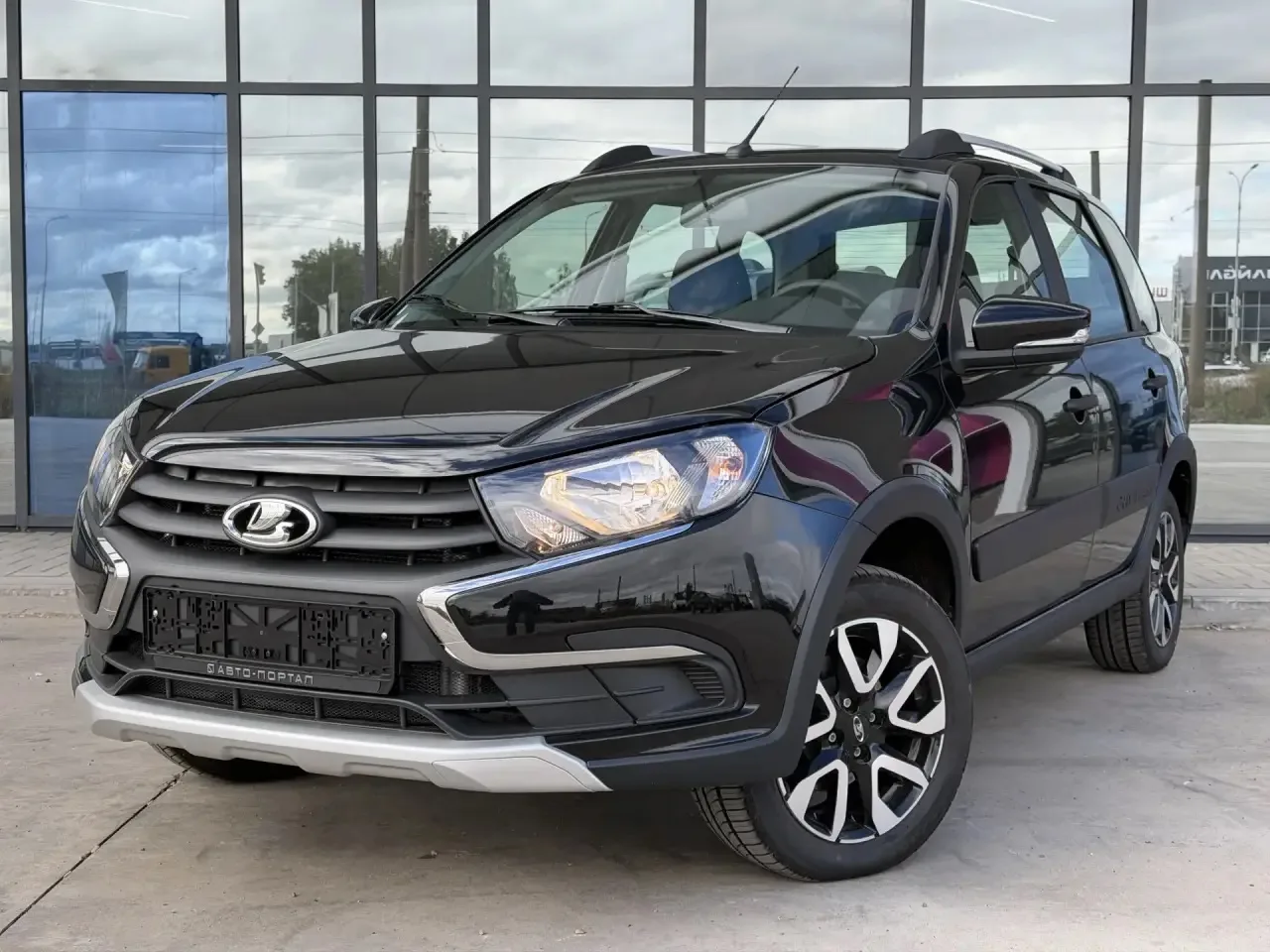 LADA Granta Cross 1.6 MT (90 л.с.), 2026 г.в.