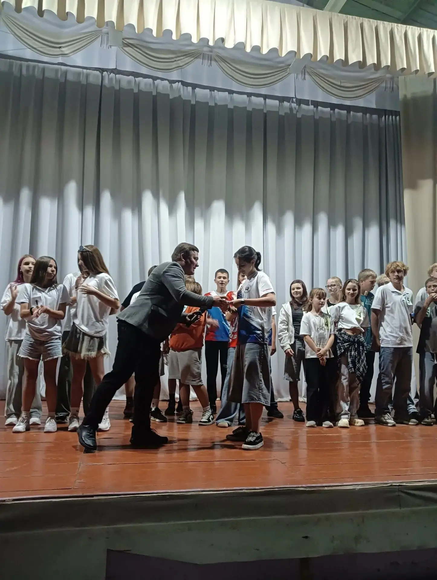 В лагере «Смена» с особым размахом прошла премьера конкурса‑шоу «Импровизация»!