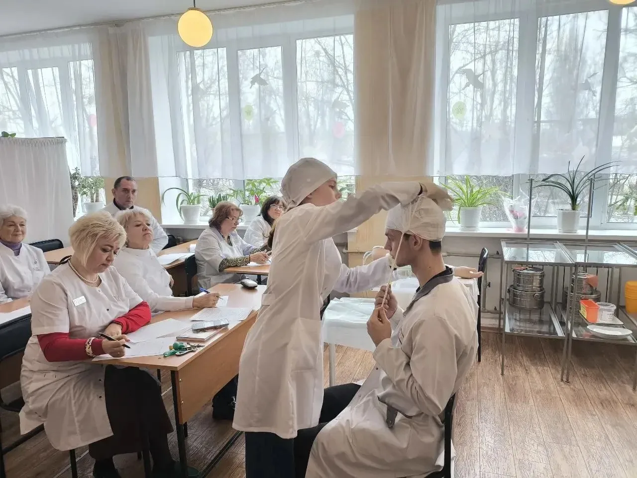 💉Медицинская сестра/Медицинский брат/ - профессия для чутких и смелых людей
 
🤔Для многих выпускни