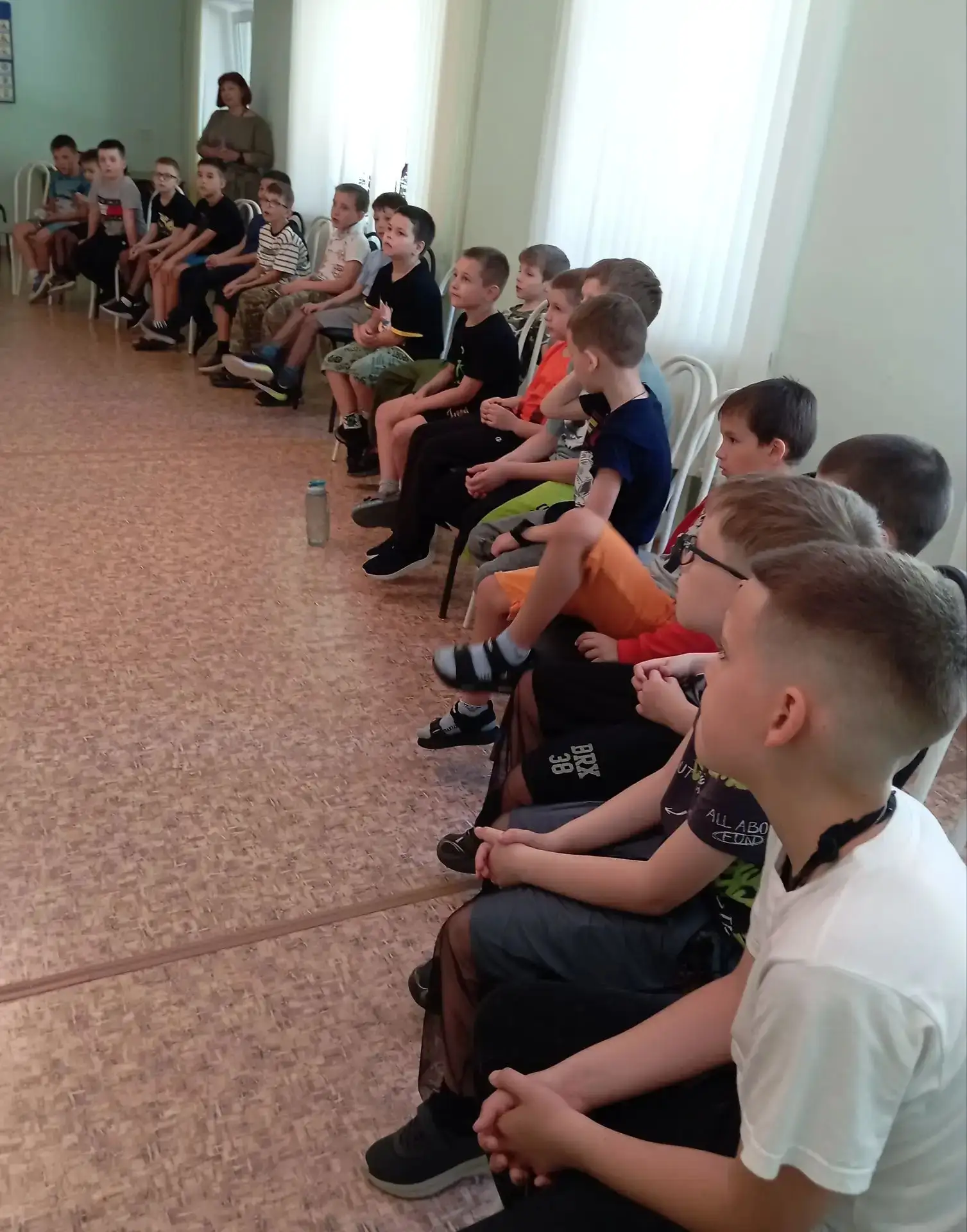 16 и 17 июня в подростковом клубе "Ровесник" для воспитанников пришкольного лагеря школы 236 были пр