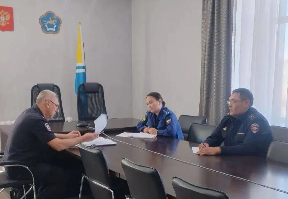 👮‍♂️ В Каа-Хемском районе проверили работу отделения полиции №6