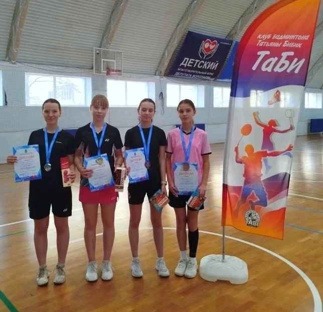 ГЕРОИ СПОРТА🏆🇷🇺🏆🇷🇺 На прошедших соревнованиях по бадминтону (Первенство городского округа Самара) Ал