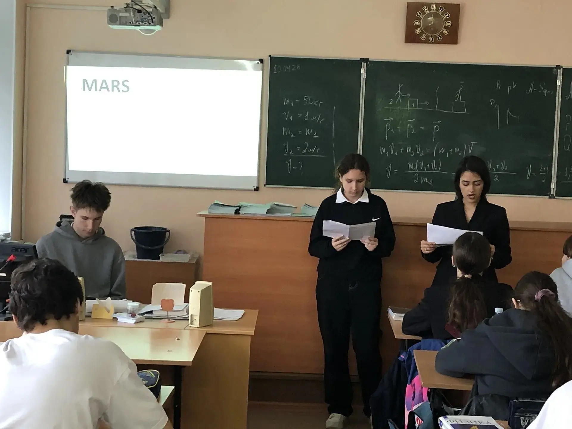 С 13 по 17  апреля в нашей школе проходила Неделя Космонавтики, посвященная 65 годовщин...