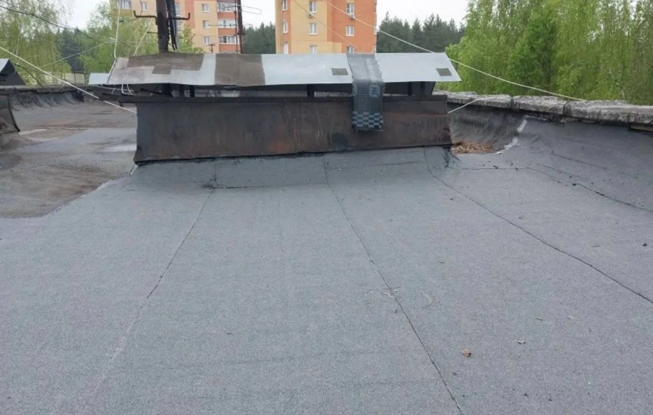 В муниципальном округе Истра продолжается локальный ремонт кровель. За прошедшую неделю...