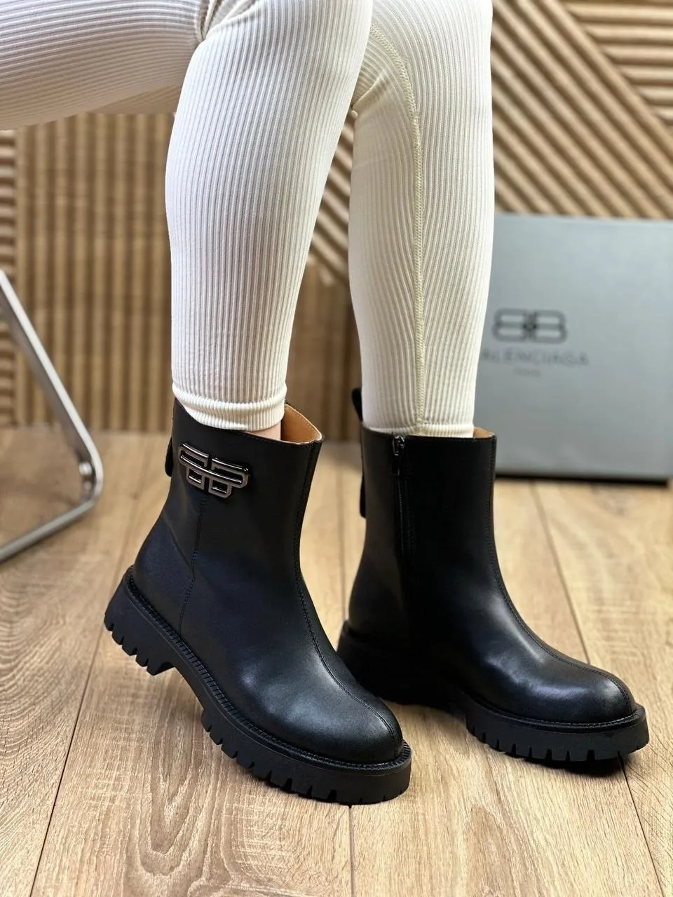 Balenciaga ботинки из натуральной кожи и замши